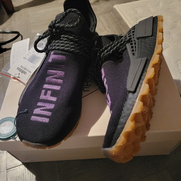 Pharrell adidas - Picture 2 of 2